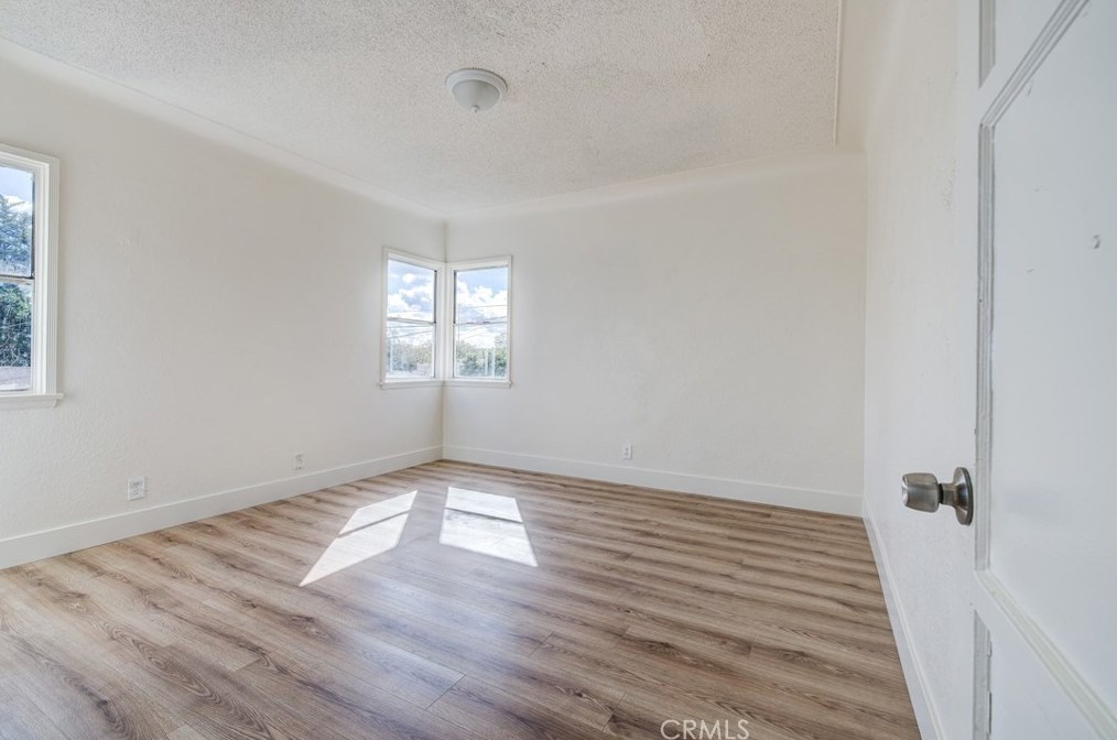 1144 57th St, Los Angeles CA  90011-4821 exterior