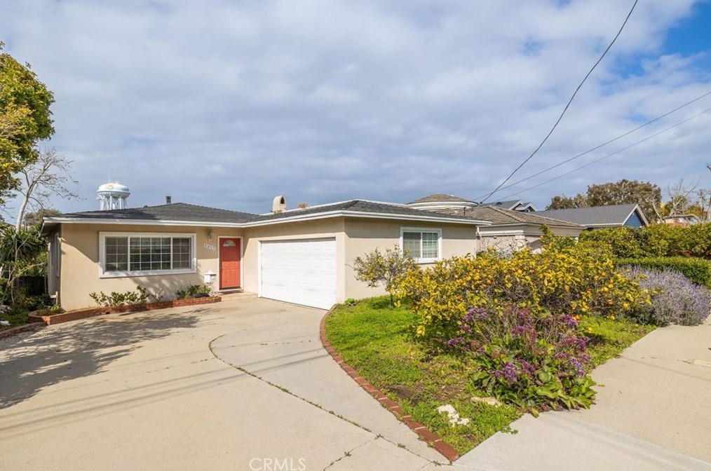 1417 3rd St, Manhattan Beach, CA 90266