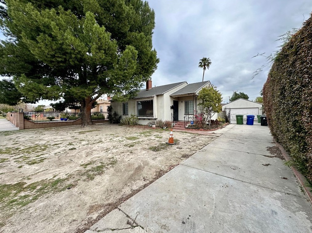 8042 Irvine Ave, North Hollywood, CA 91605