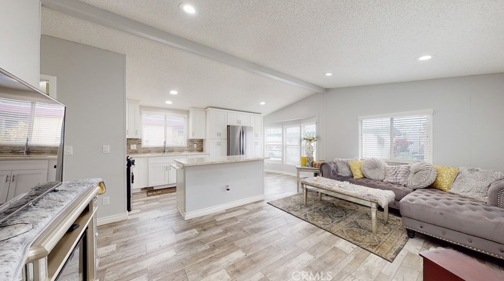 1782 Nisson Rd #7, Tustin, CA 92780