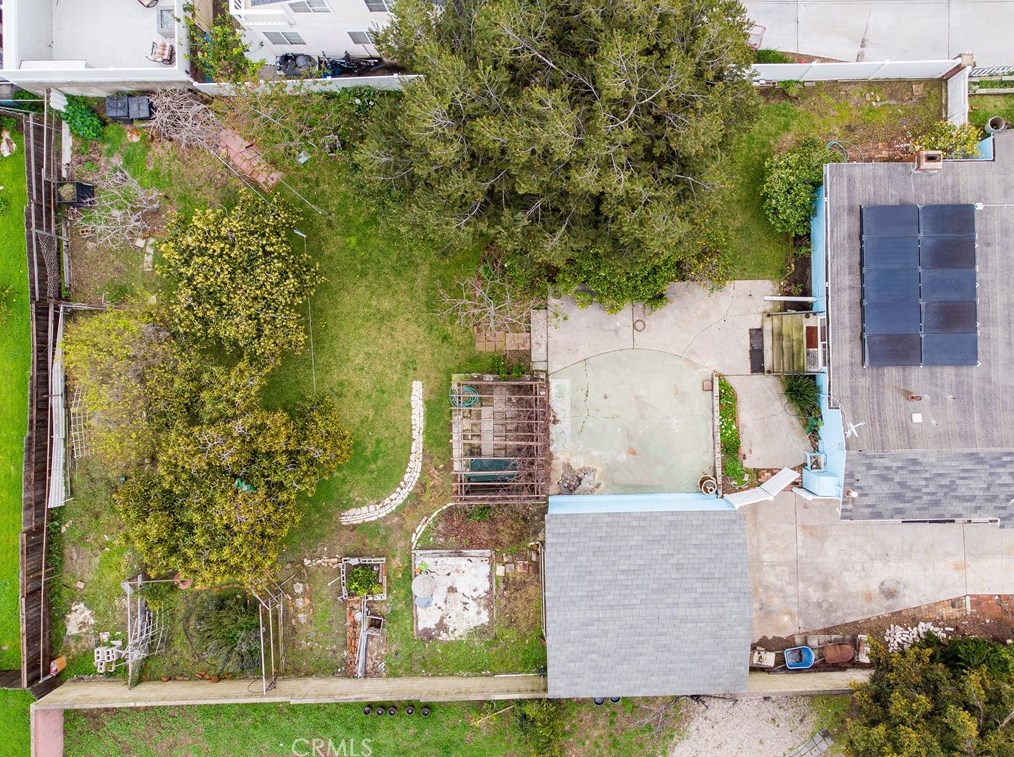 525 Maple Ave, El Segundo CA  90245-2425 exterior