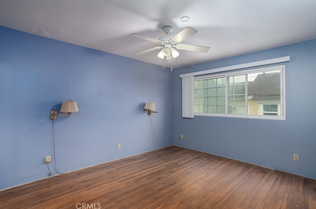 525 Maple Ave, El Segundo CA  90245-2425 exterior