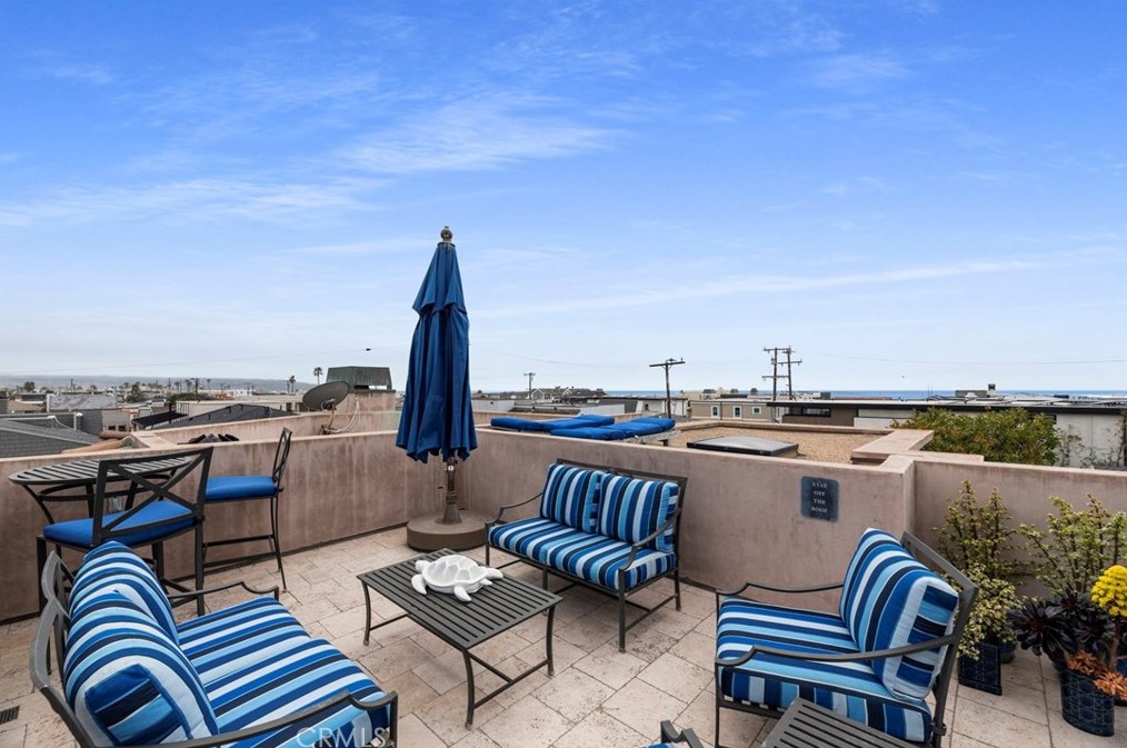 57 20th Ct, Hermosa Beach, CA 90254