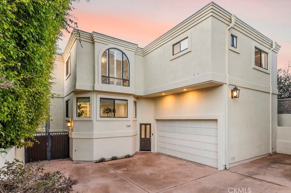 1341 17th St, Manhattan Beach, CA 90266