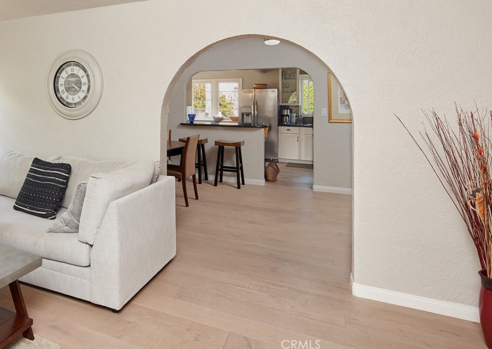 322 Loma Vista St, El Segundo CA  90245-2901 exterior