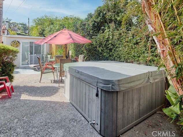 322 Loma Vista St, El Segundo CA  90245-2901 exterior