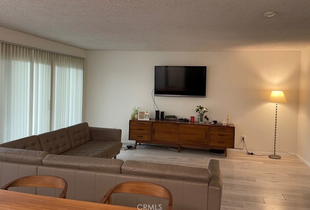 637 S Prospect Ave #105, Redondo Beach, CA 90277
