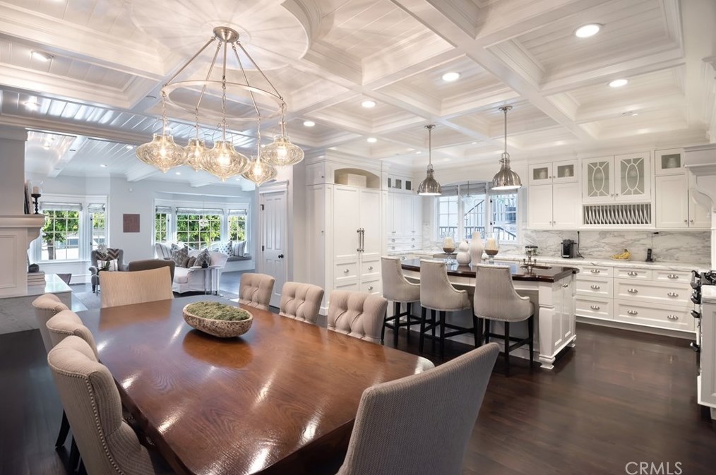517 3rd St, Manhattan Beach, CA 90266