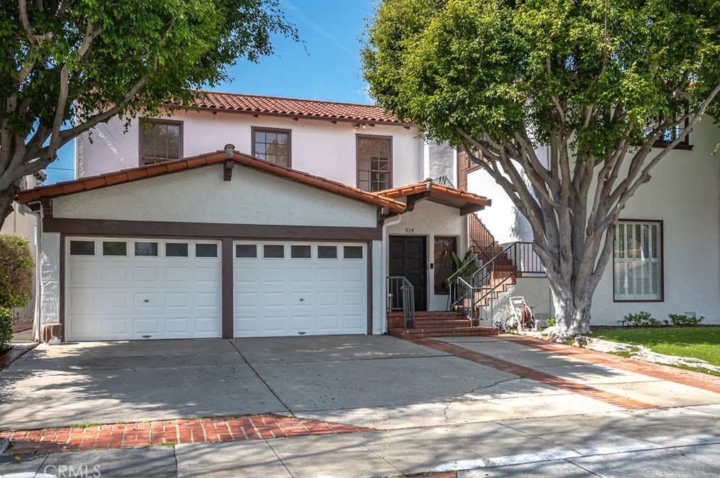 329 El Camino Dr, Beverly Hills, CA 90212-4211