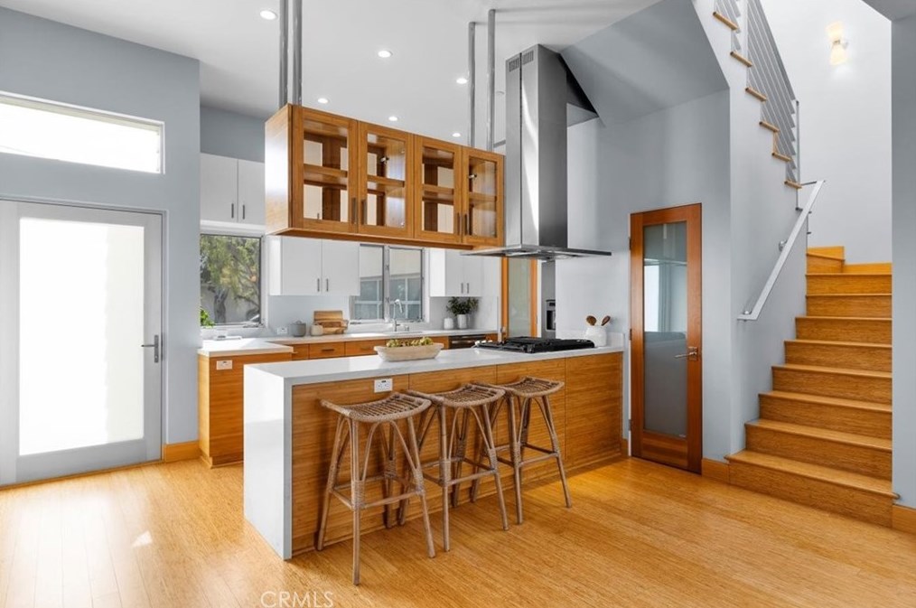 1007 N Dianthus St, Manhattan Beach, CA 90266