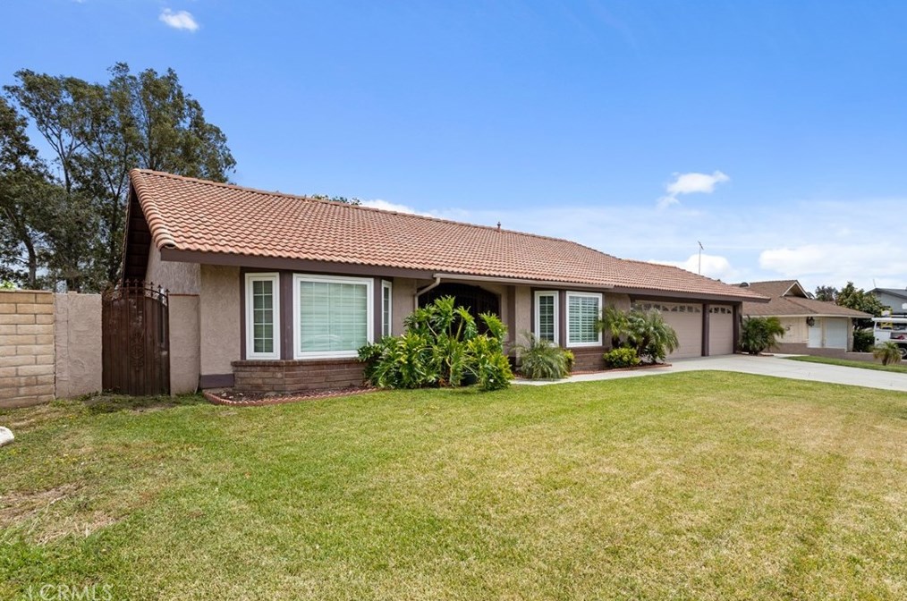 2187 N Sycamore Ave, Rialto, CA 92377