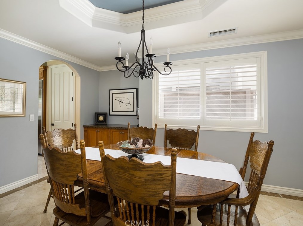 828 Penn St, El Segundo CA  90245-2511 exterior