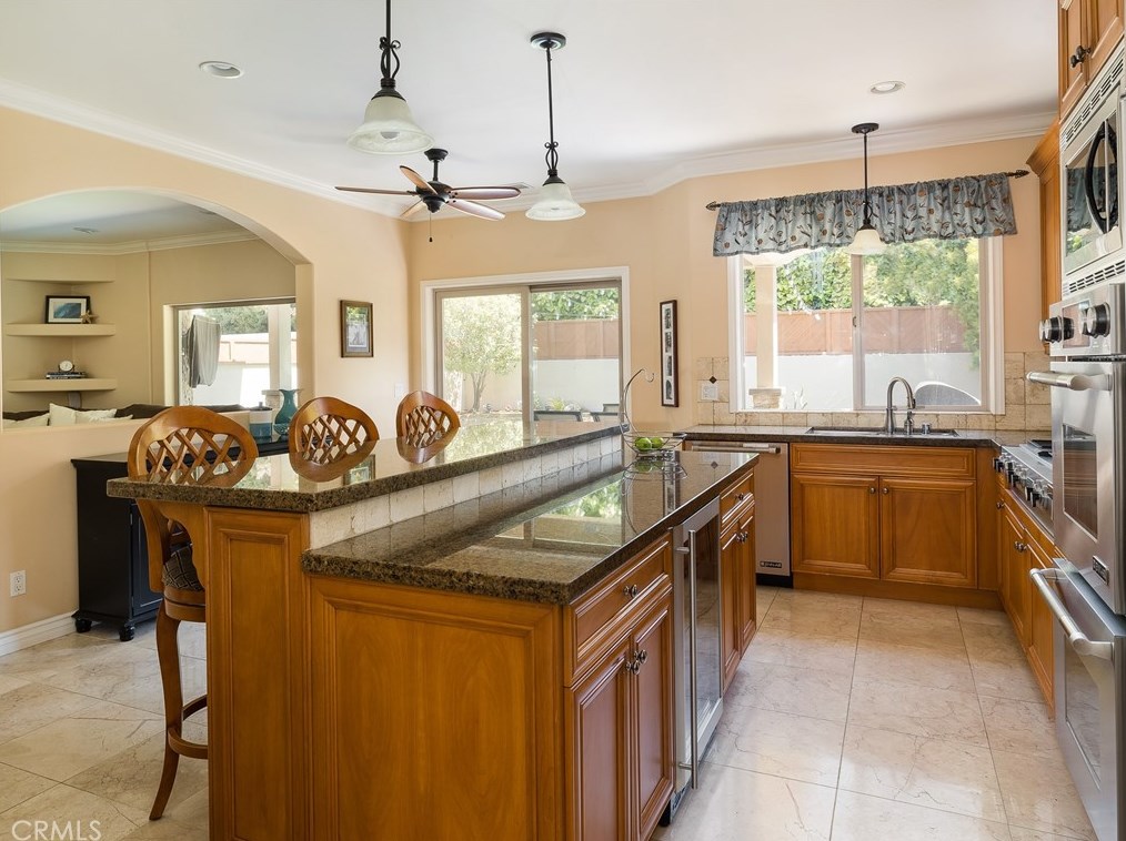 828 Penn St, El Segundo CA  90245-2511 exterior