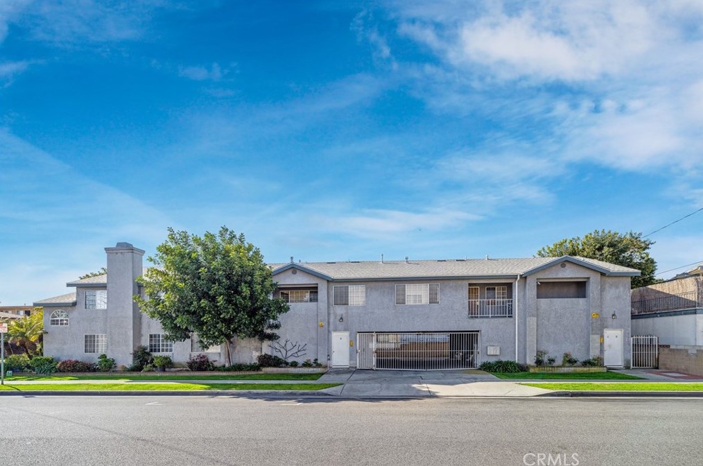 3702 W 126th St, Hawthorne, CA 90250