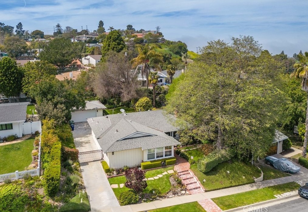 27131 Indian Peak Rd, Palos Verdes Estates, CA 90275