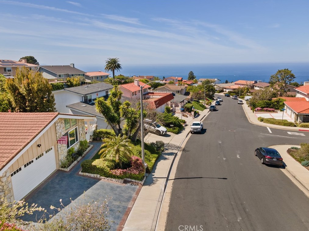 6644 El Rodeo Rd, Rancho Palos Verdes, CA 90275