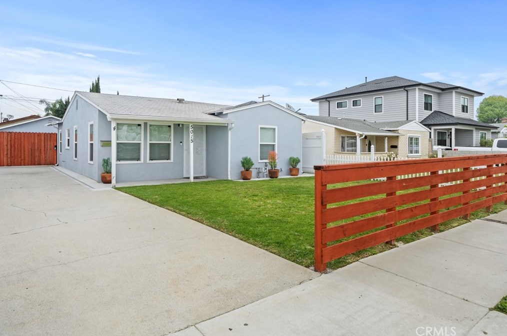 5015 W 131st St, Hawthorne, CA 90250