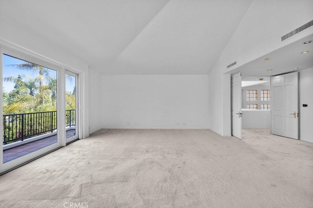 12643 Promontory Rd, Los Angeles CA  90049-6813 exterior
