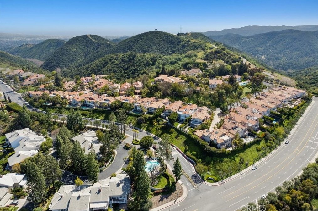 12643 Promontory Rd, Los Angeles CA  90049-6813 exterior