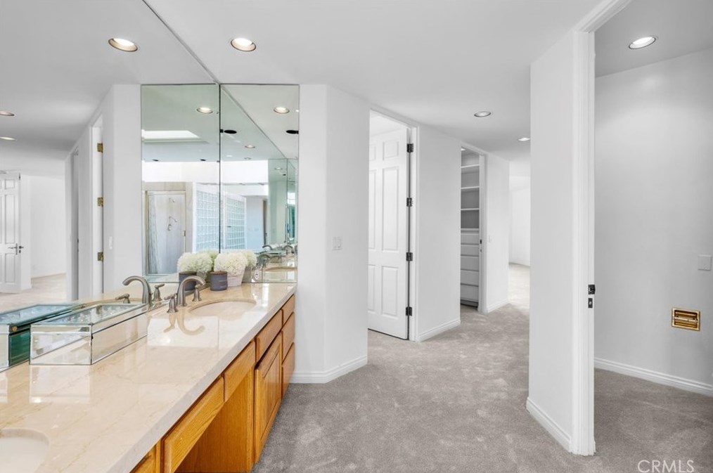 12643 Promontory Rd, Los Angeles CA  90049-6813 exterior