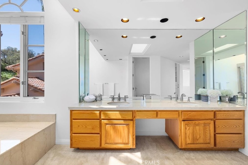 12643 Promontory Rd, Los Angeles CA  90049-6813 exterior