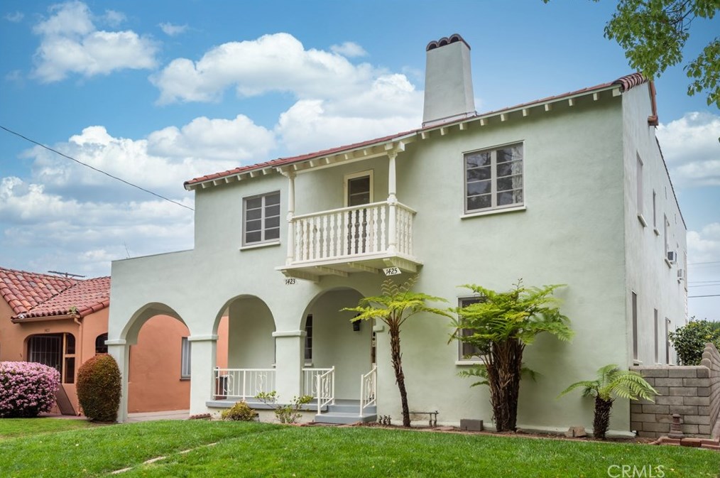 1423 E Garfield Ave, Glendale, CA 91205