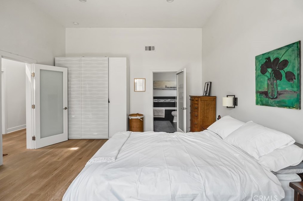 3818 Lyceum Ave, Los Angeles CA  90066-4125 exterior