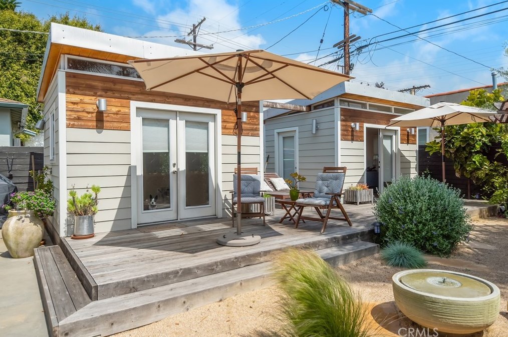 3818 Lyceum Ave, Los Angeles CA  90066-4125 exterior