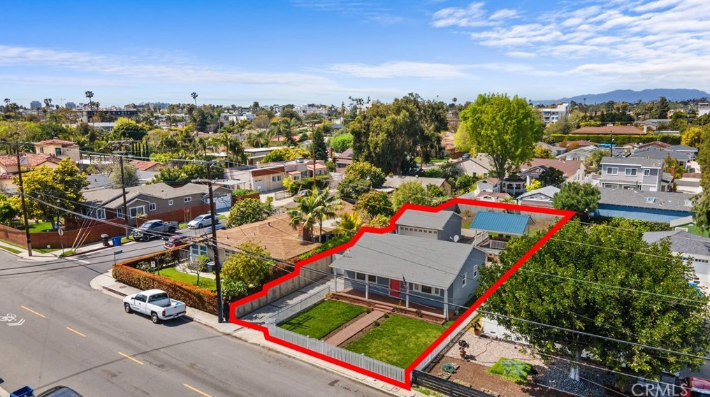 11423 Braddock Dr, Los Angeles CA  90230-5125 exterior
