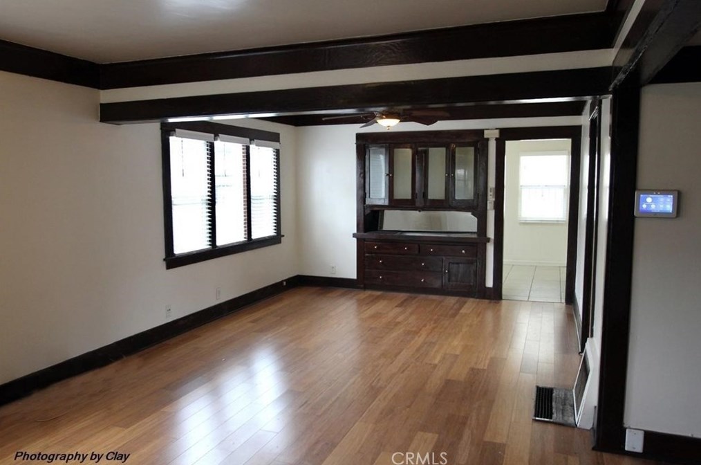 1432 58th St, Los Angeles CA  90011-4928 exterior