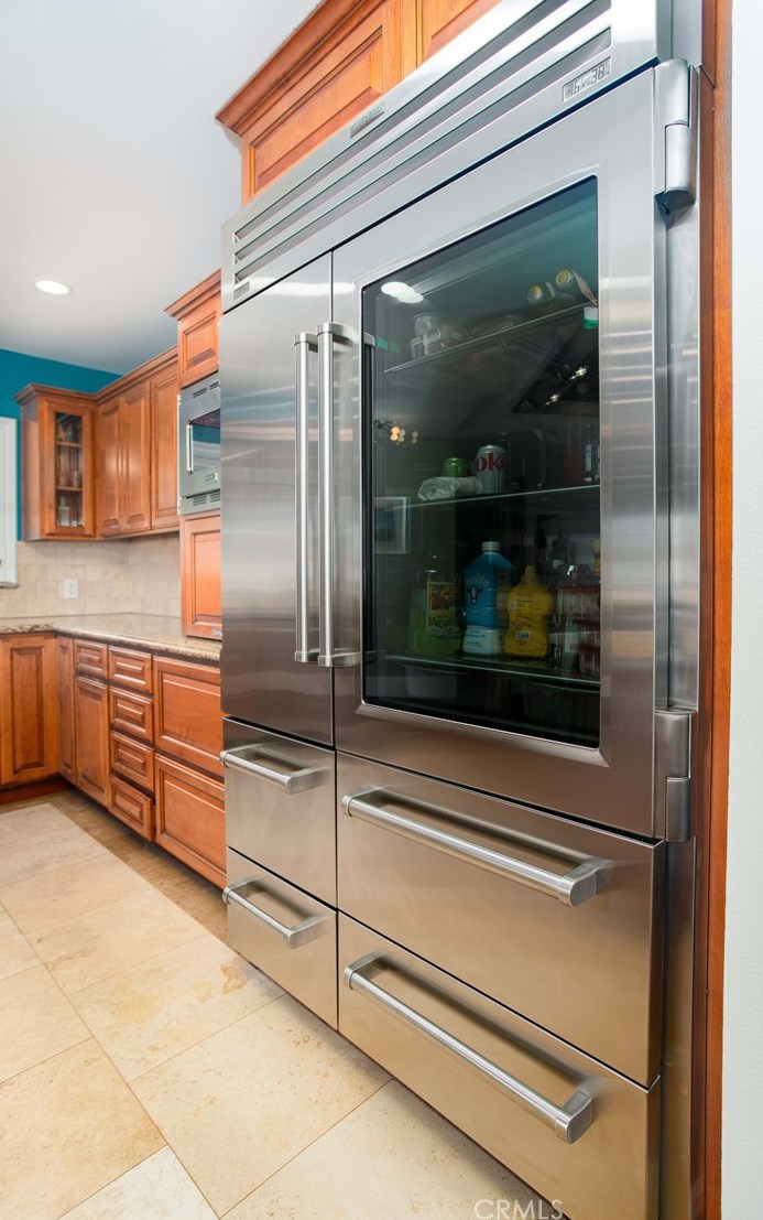 1013 Walnut Ave, El Segundo CA  90245-2550 exterior