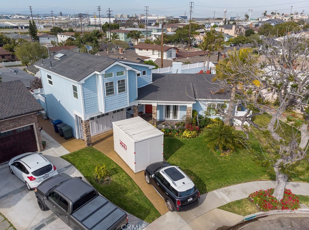 1013 Walnut Ave, El Segundo CA  90245-2550 exterior