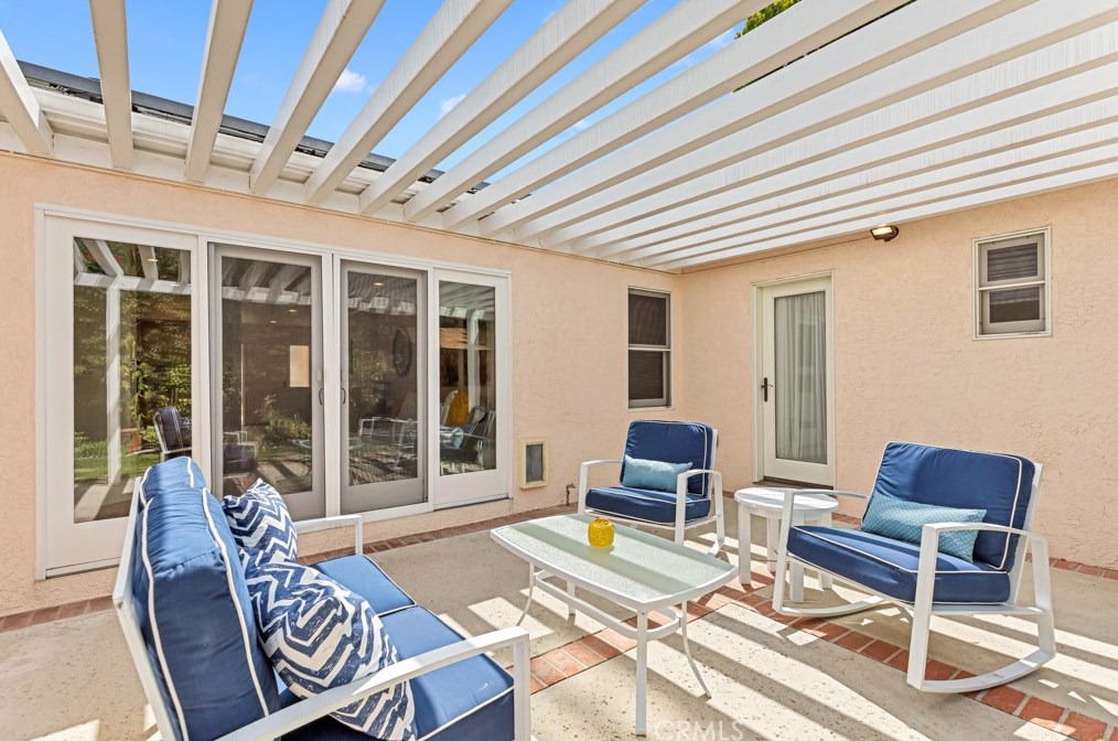 9619 Monte Mar Dr, Los Angeles CA  90035-4015 exterior