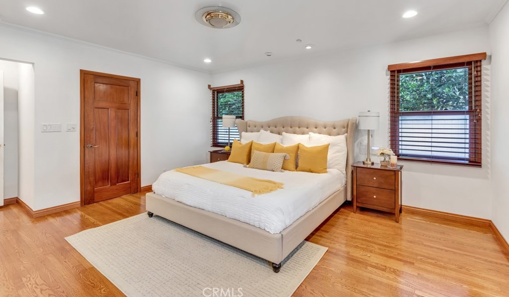 9619 Monte Mar Dr, Los Angeles CA  90035-4015 exterior