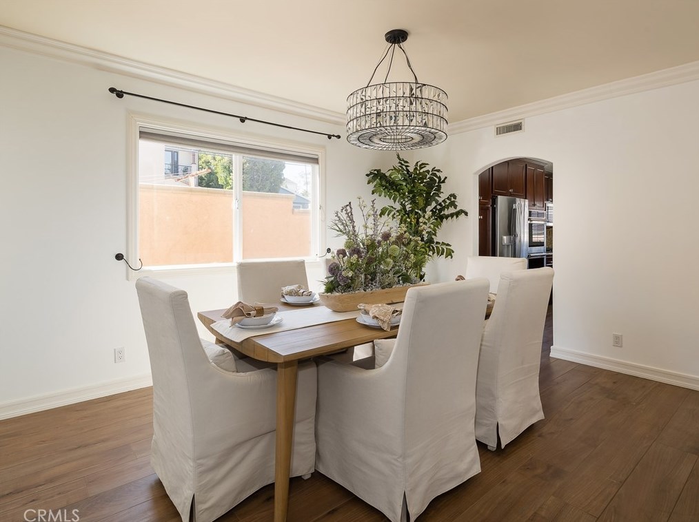 539 Maple Ave, El Segundo CA  90245-2425 exterior