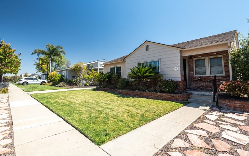 1508 Lynngrove Dr, Manhattan Beach, CA 90266