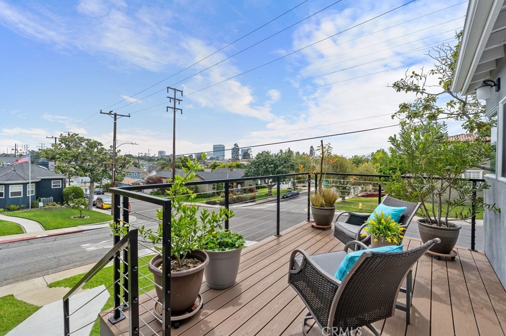 801 Bungalow Dr, El Segundo CA  90245-2540 exterior