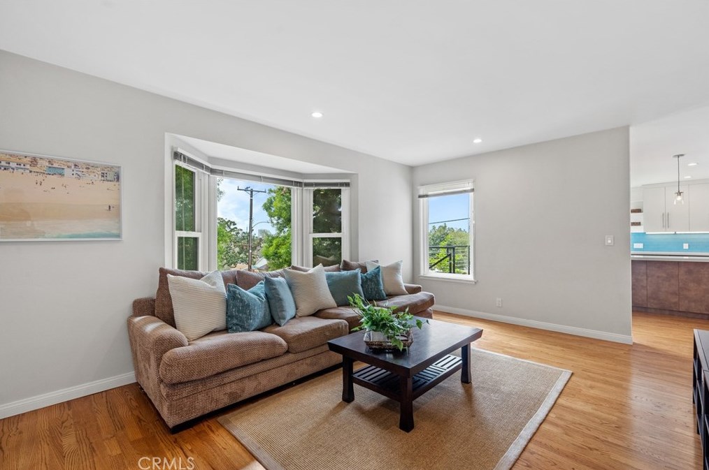 801 Bungalow Dr, El Segundo CA  90245-2540 exterior