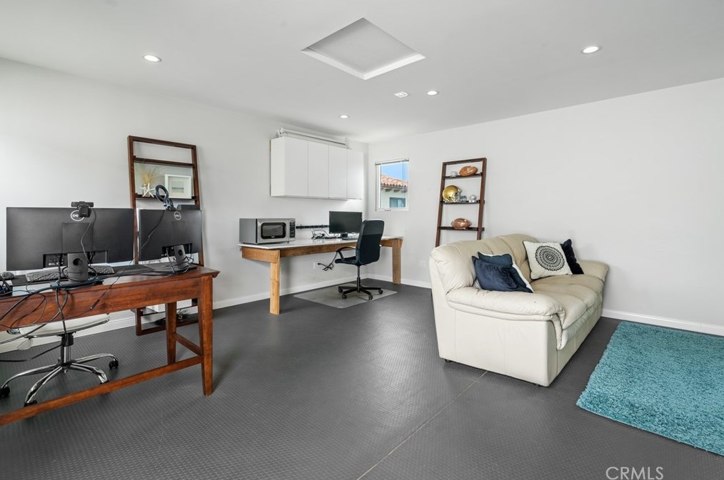 801 Bungalow Dr, El Segundo CA  90245-2540 exterior