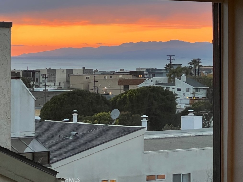 703 4th St #b, Hermosa Beach, CA 90254