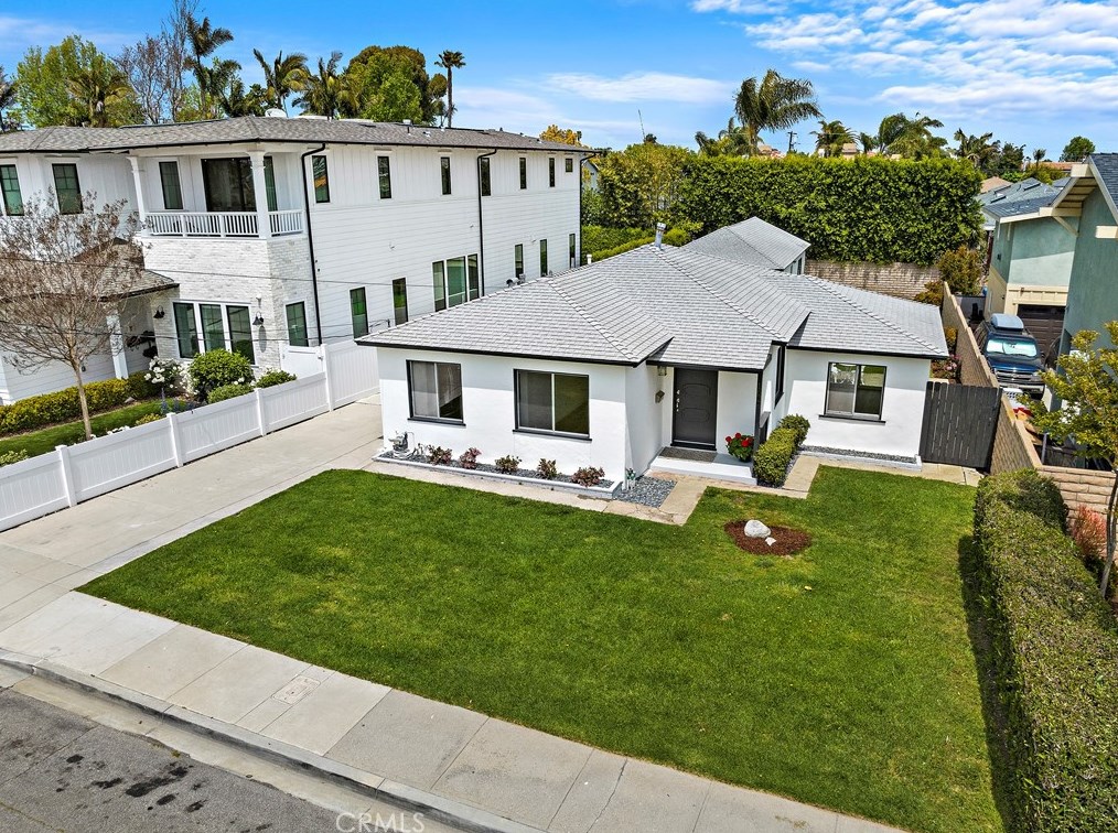 1637 Nelson Ave, Manhattan Beach, CA 90266