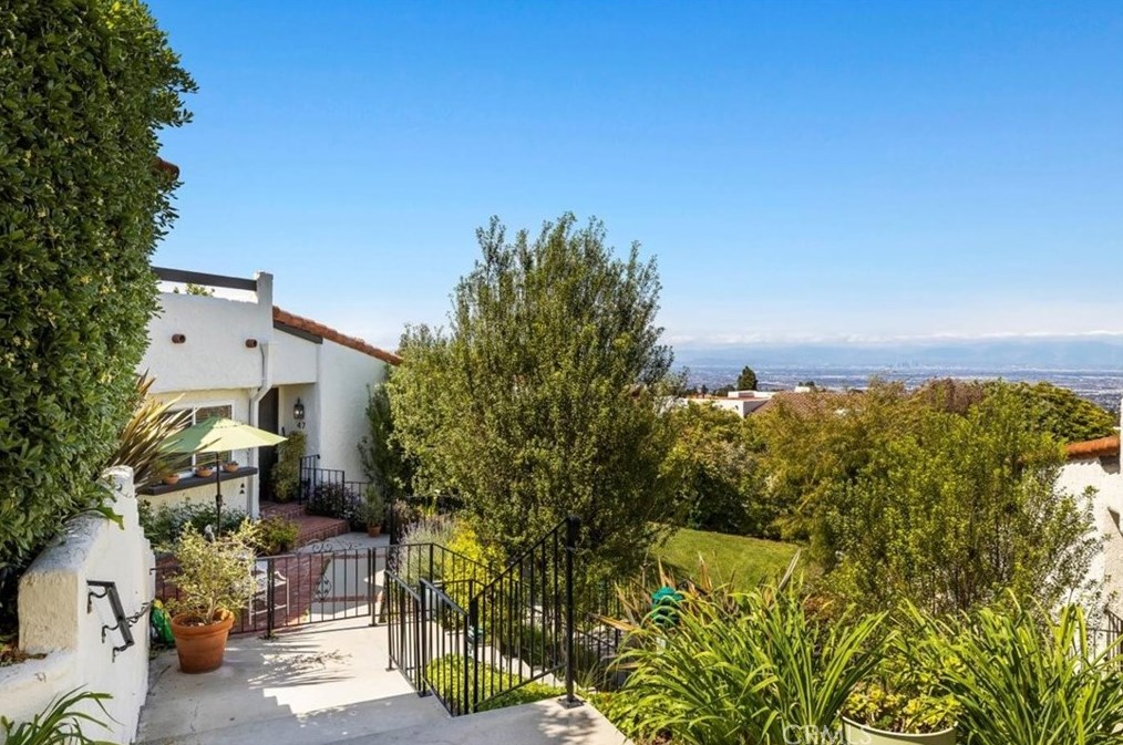 47 Sycamore Ln, Palos Verdes Estates, CA 90274