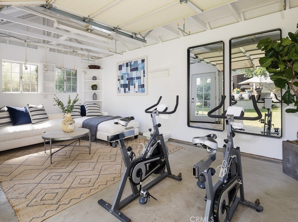 228 Maple Ave, El Segundo CA  90245-2330 exterior