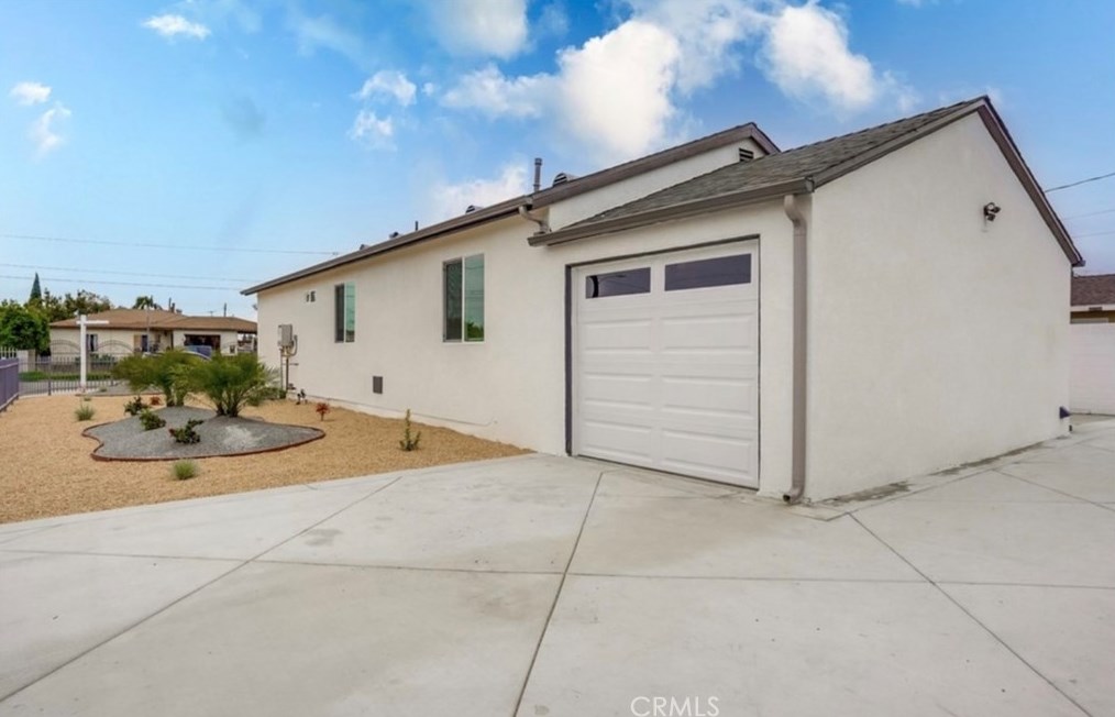 15221 Ibex Ave, Norwalk CA  90650-6635 exterior