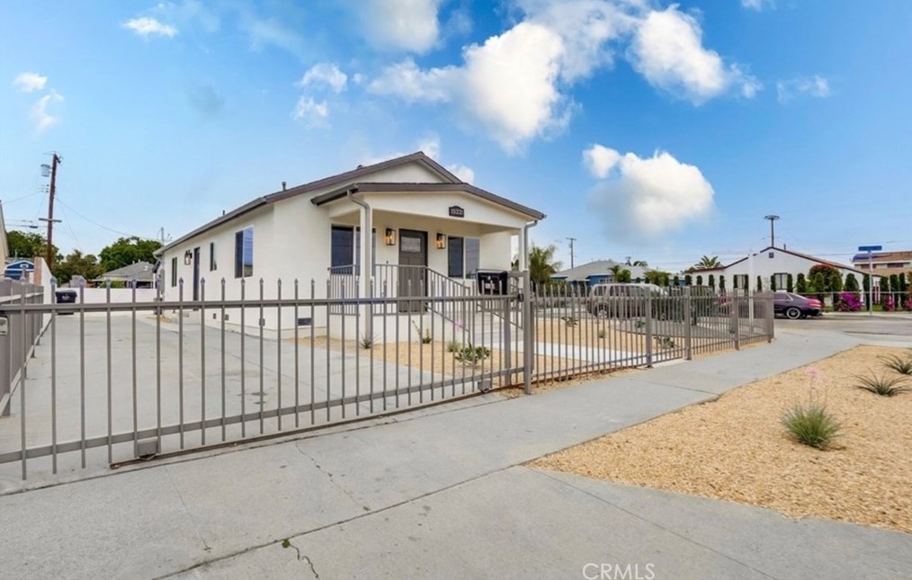 15221 Ibex Ave, Norwalk CA  90650-6635 exterior