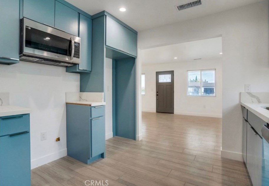 15221 Ibex Ave, Norwalk CA  90650-6635 exterior
