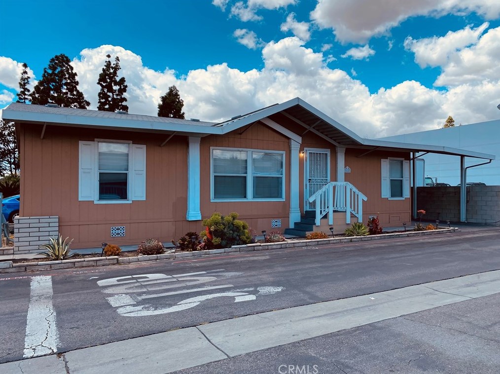 16600 Downey Ave #64, Paramount, CA 90723