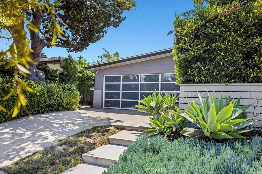 11880 Aneta St, Los Angeles, CA 90230-6201
