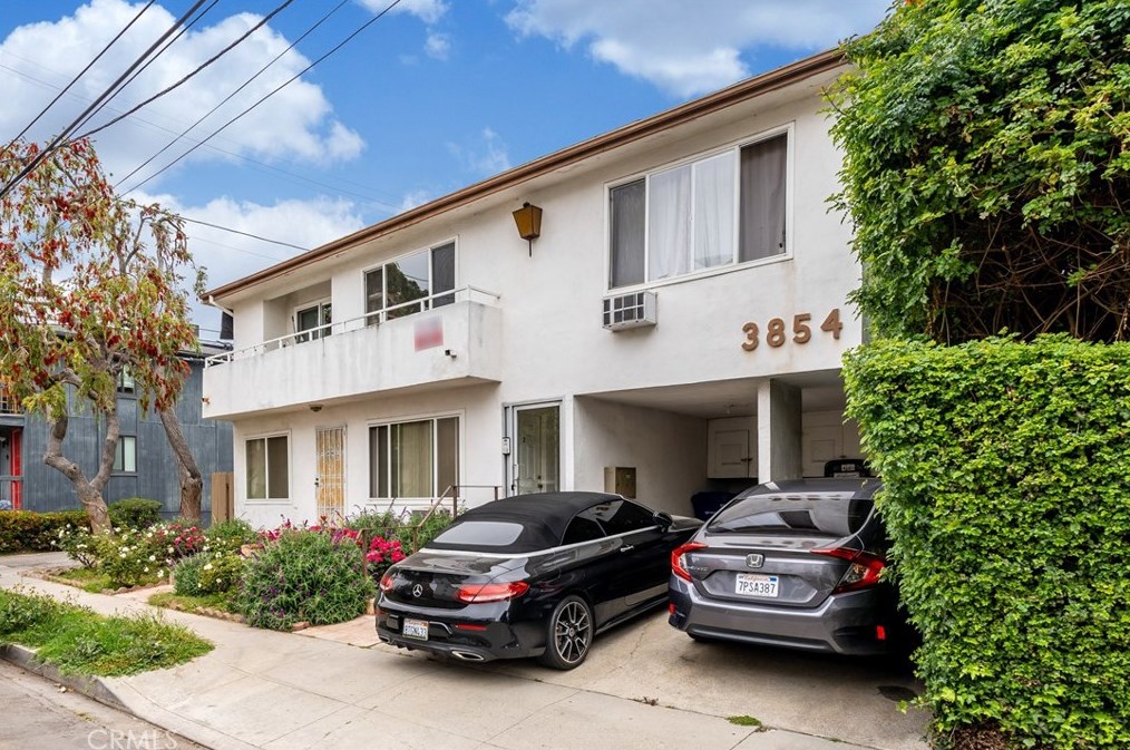 3854 Moore St, Los Angeles, CA 90066-4151