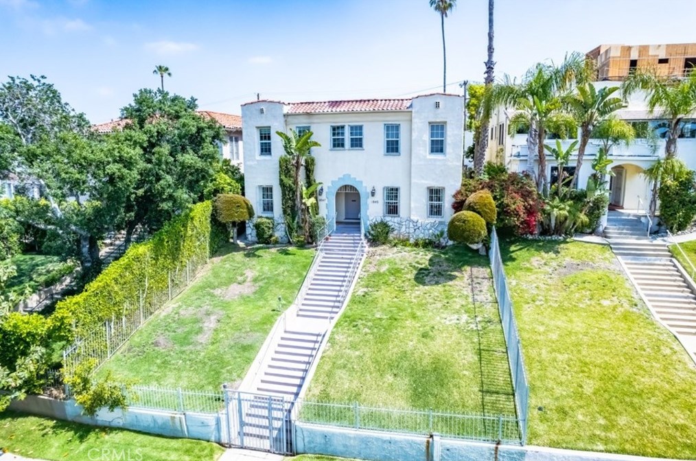 3845 28th St, Los Angeles, CA 90018-2349